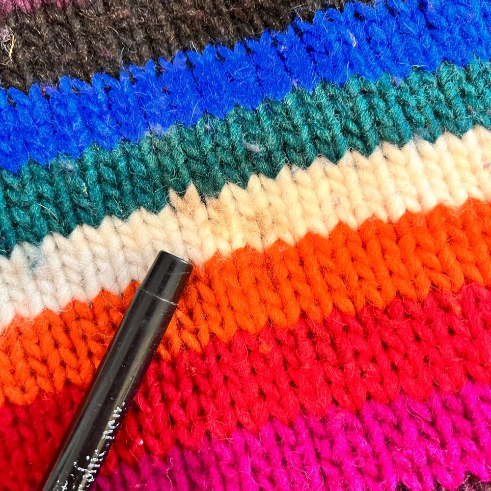 Vintage!! 70’s wool sweater- keep warm- keep your style! ☮️ - Picture 4 of 6